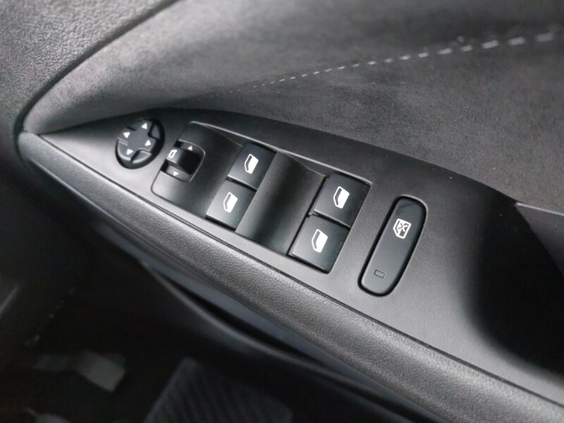 Used Vauxhall Crossland 2022 for sale - 77214015: Photo 17