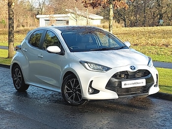 Used Toyota Yaris 2023 for sale - 77338603: Photo