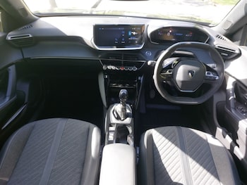Used Peugeot 2008 2025 for sale - 78693145: Photo