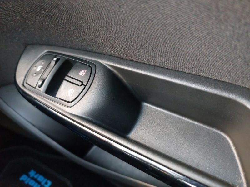 Used Vauxhall Corsa 2018 for sale - 76403736: Photo 17