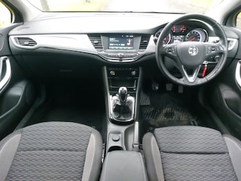 Used Vauxhall Astra 2019 for sale - 76165780: Photo 2