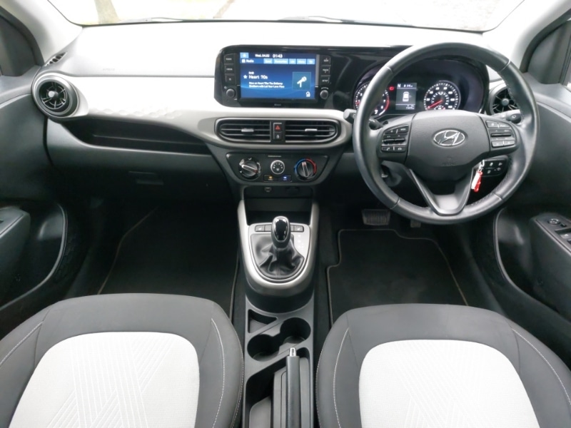 Used Hyundai i10 2020 for sale - 77453853: Photo 2