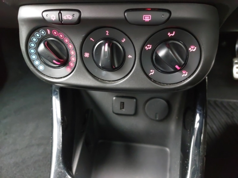 Used Vauxhall ADAM 2017 for sale - 76721591: Photo 17