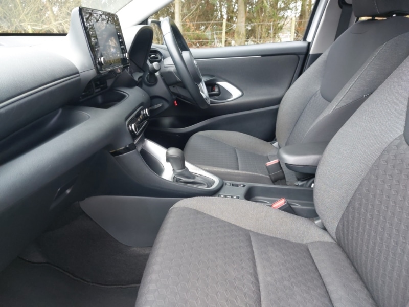 Used Toyota Yaris 2023 for sale - 77874258: Photo 5