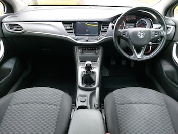Used Vauxhall Astra 2017 for sale - 76518815: Photo
