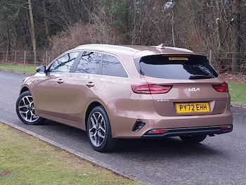 Used Kia Ceed 2023 for sale - 77491579: Photo