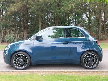 Used Fiat 500 2022 for sale - 78747403: Photo