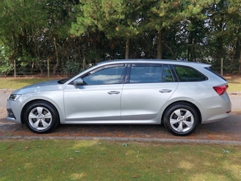 Used Skoda Octavia 2021 for sale - 75562304: Photo