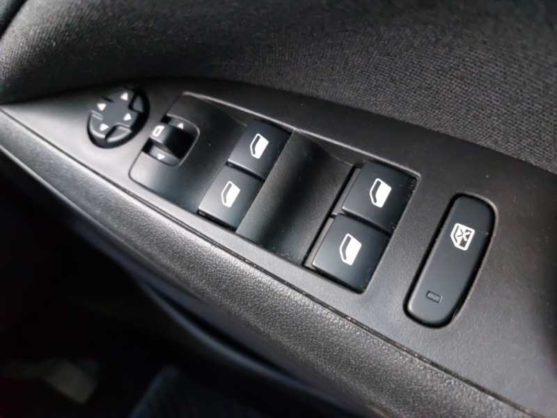 Used Vauxhall Crossland 2022 for sale - 76771580: Photo 16