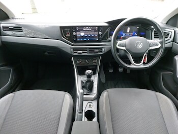 Used Volkswagen Polo 2024 for sale - 78337155: Photo