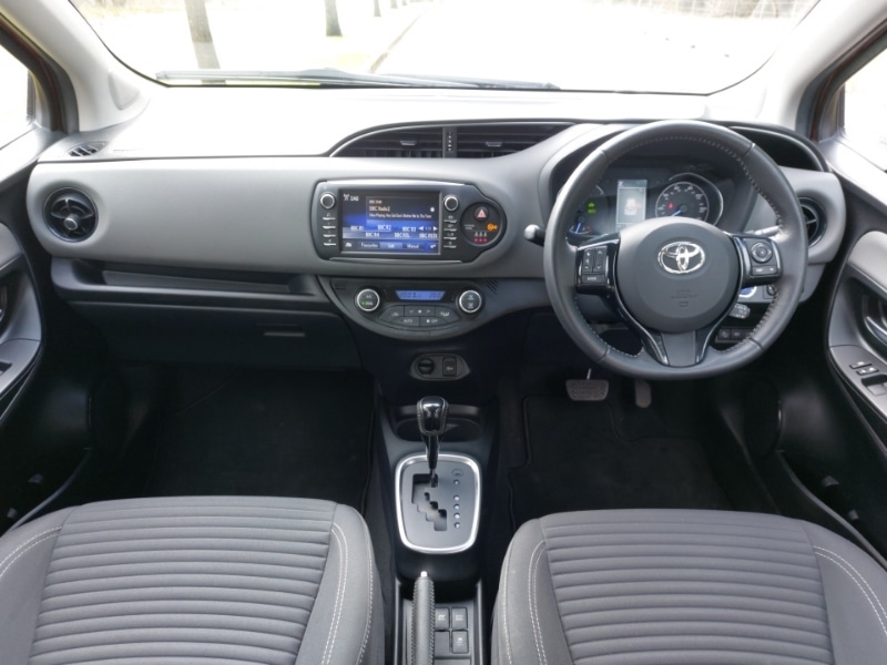 Used Toyota Yaris 2018 for sale - 77907984: Photo 2