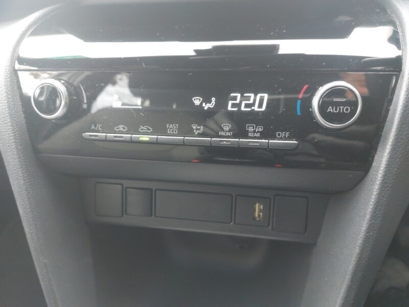 Used Toyota Yaris Cross 2023 for sale - 77651852: Photo 18