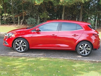 Used Renault Megane 2019 for sale - 75989199: Photo