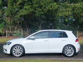 Used Volkswagen Golf 2017 for sale - 79356623: Photo