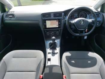 Used Volkswagen Golf 2017 for sale - 75267369: Photo