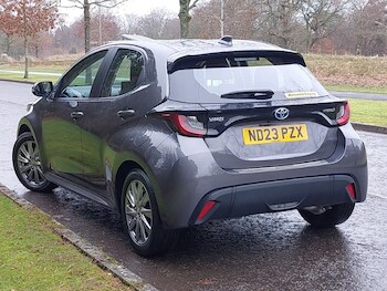 Used Toyota Yaris 2023 for sale - 77630335: Photo