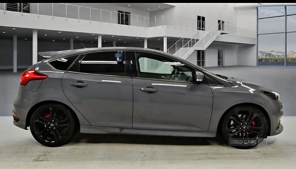 Used Ford Focus 2015 for sale - 77799587: Photo 2
