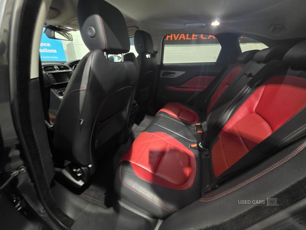 Used Jaguar F-Pace 2017 for sale - 76500372: Photo 9