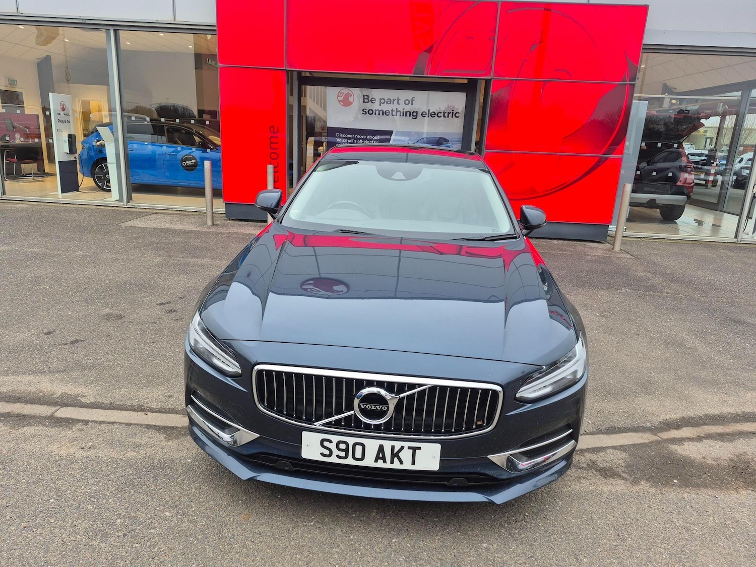 Used Volvo S90 2017 for sale - 77439966: Photo 2