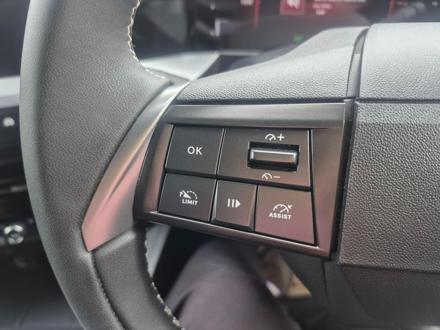 Used Vauxhall Mokka 2024 for sale - 77549902: Photo 12