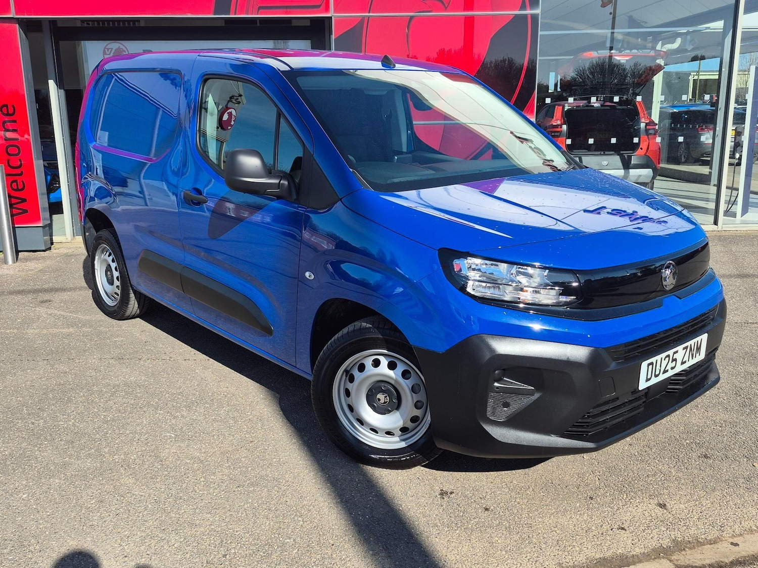 Used Vauxhall Combo 2025 for sale - 78072301: Photo 1