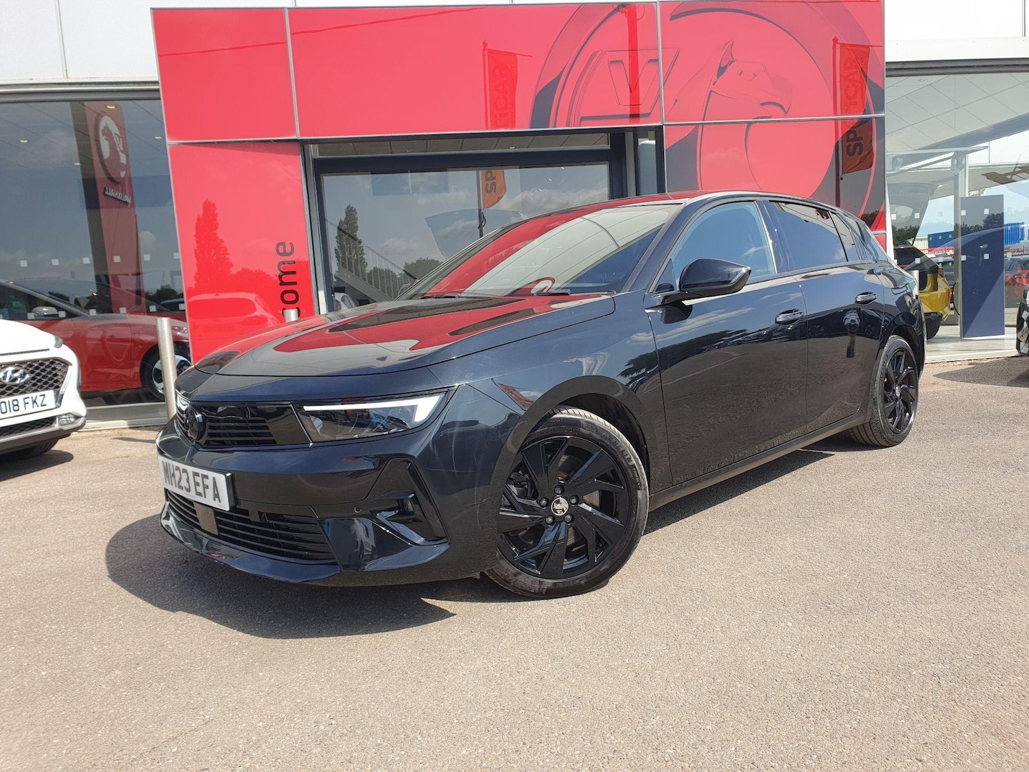 Used Vauxhall Astra 2023 for sale - 77413235: Photo 2