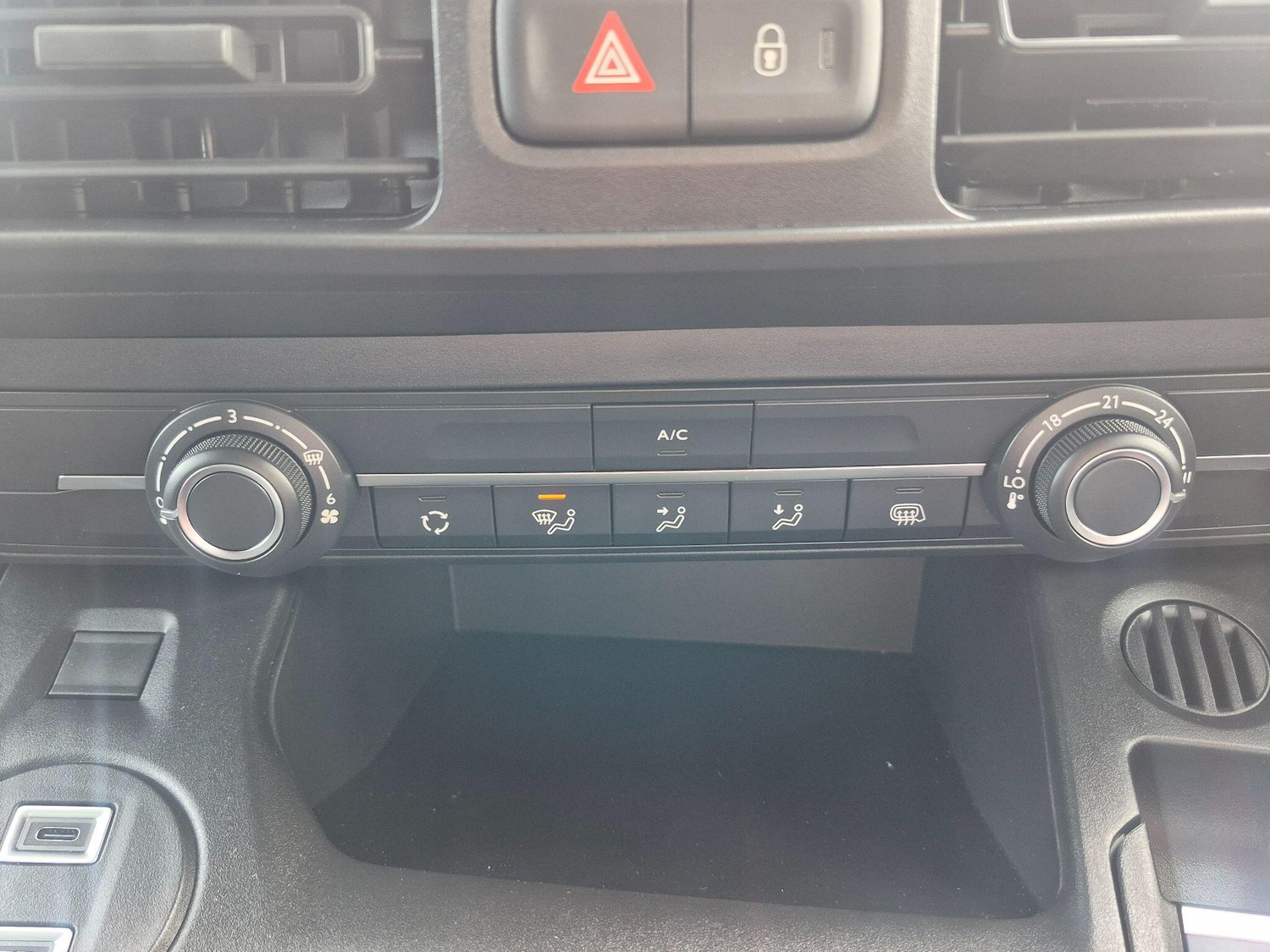 Used Vauxhall Combo for sale - 78214140: Photo 35