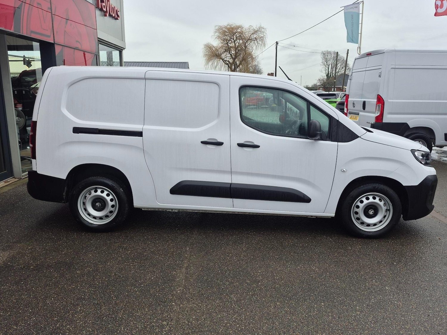 Used Vauxhall Combo 2024 for sale - 77710240: Photo 8