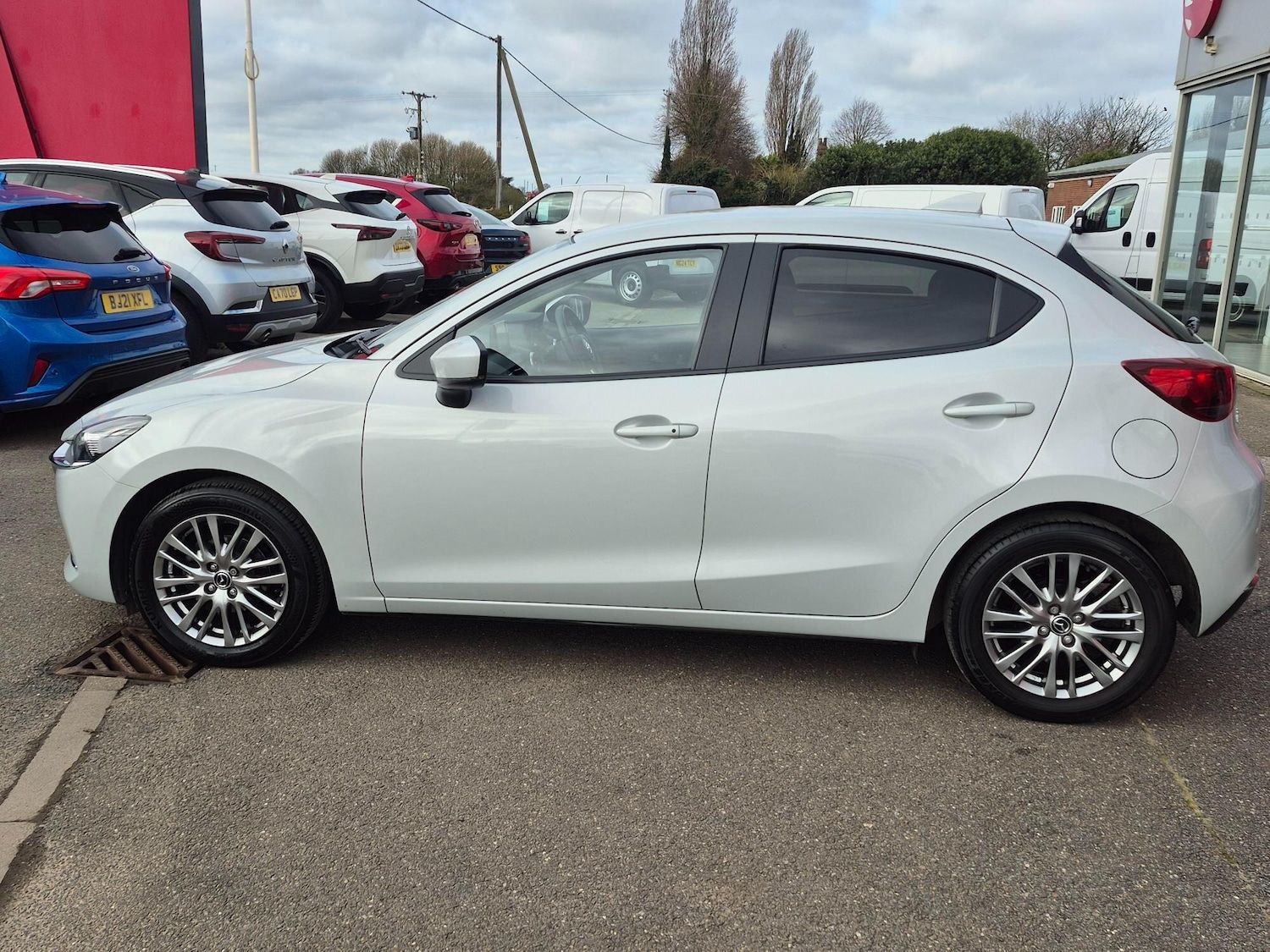 Used Mazda Mazda2 2021 for sale - 77940080: Photo 7