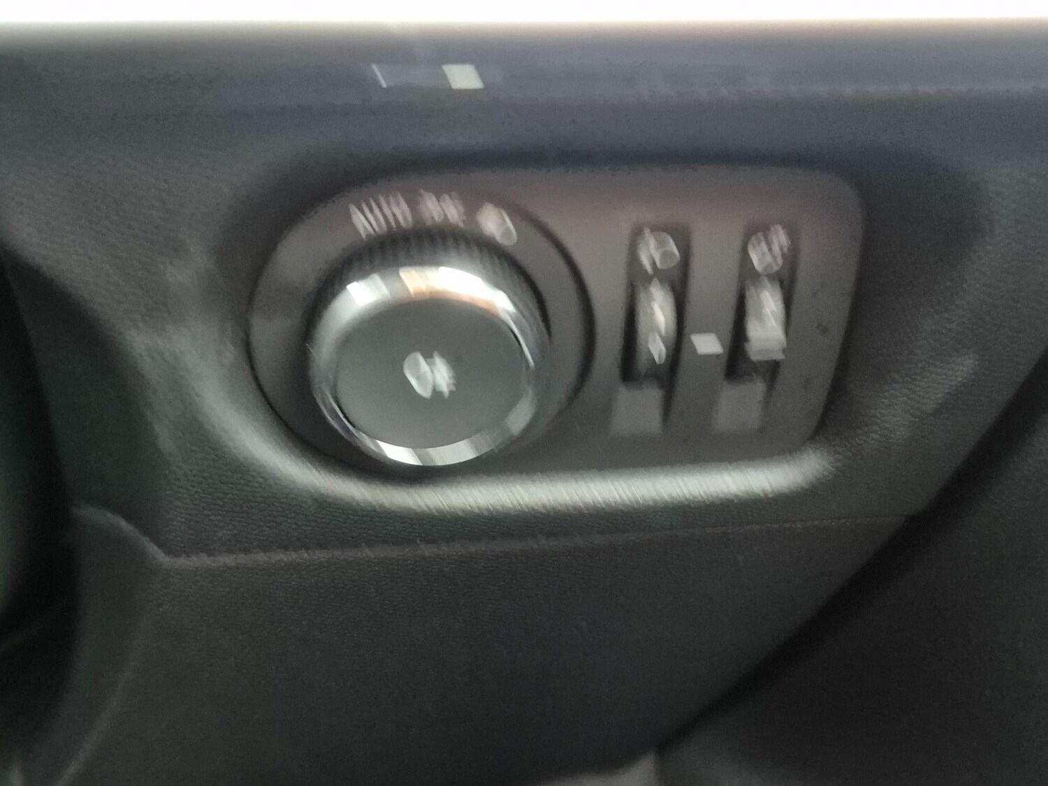 Used Vauxhall Mokka Electric for sale - 77852973: Photo 17