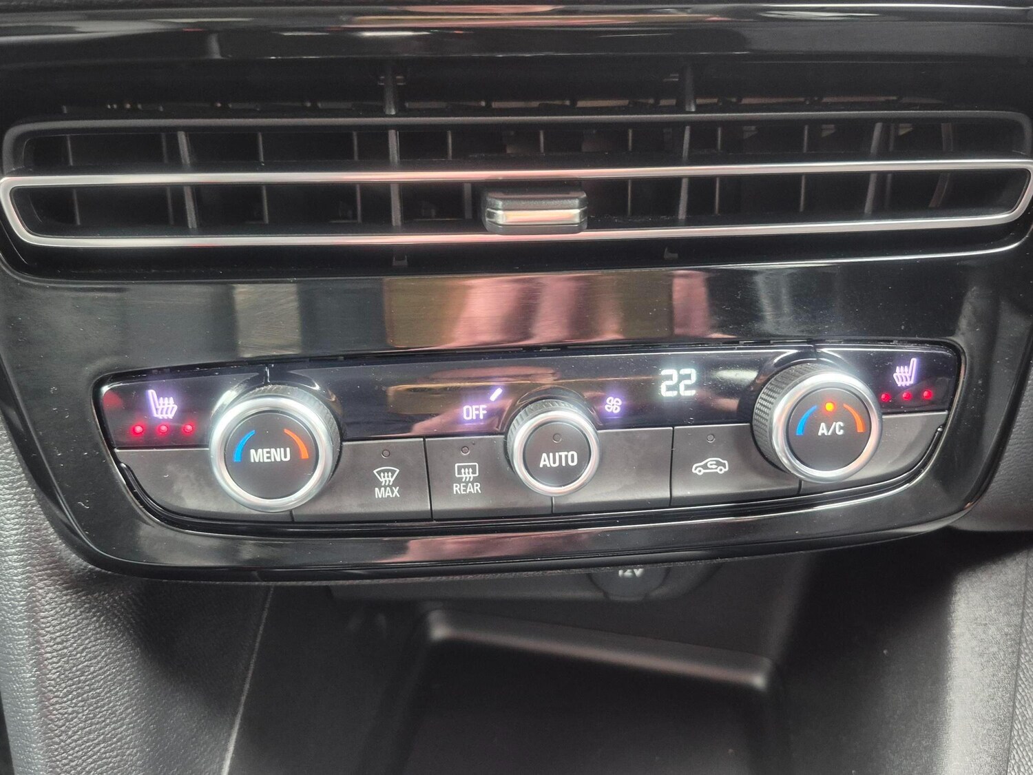 Used Vauxhall Mokka Electric for sale - 77852973: Photo 25