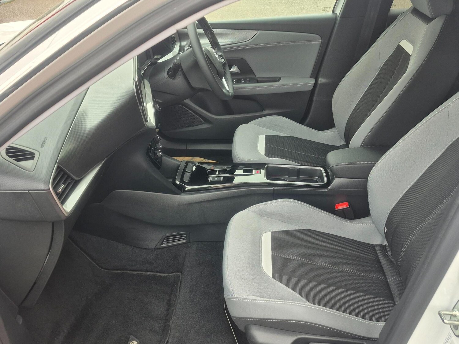 Used Vauxhall Mokka Electric for sale - 77852973: Photo 30