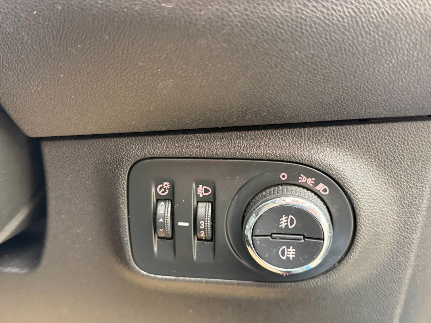 Used Vauxhall Corsa 2018 for sale - 78100866: Photo 15