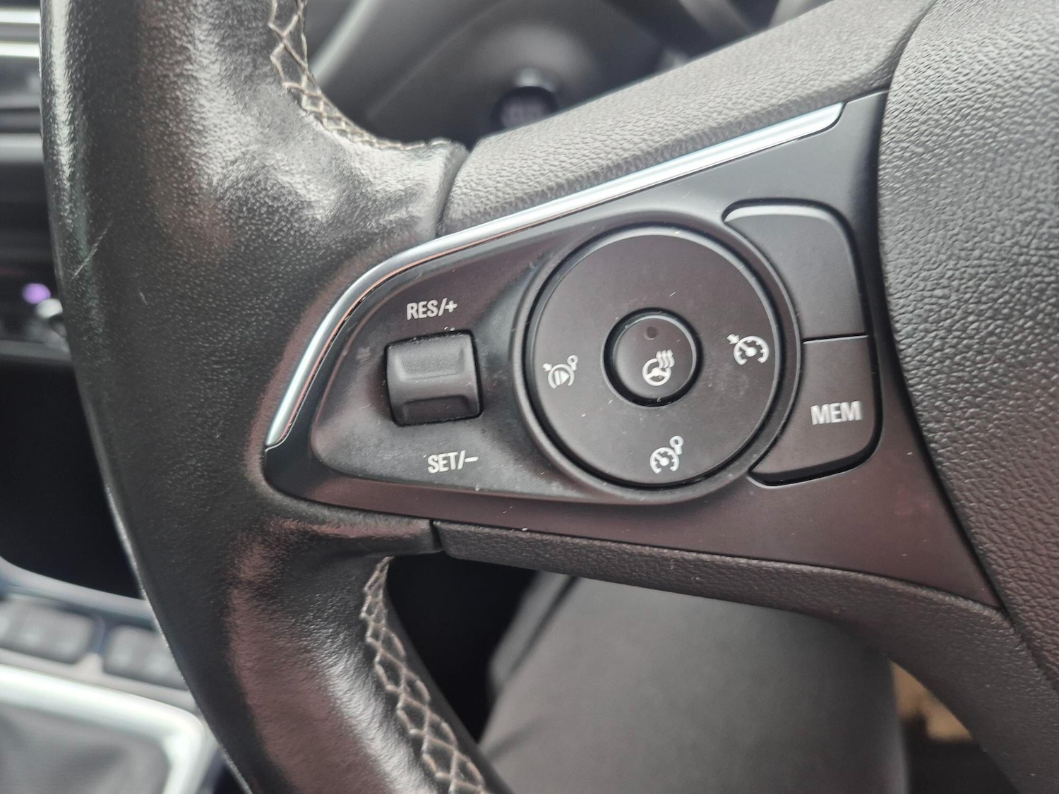 Used Vauxhall Crossland 2023 for sale - 77413226: Photo 15