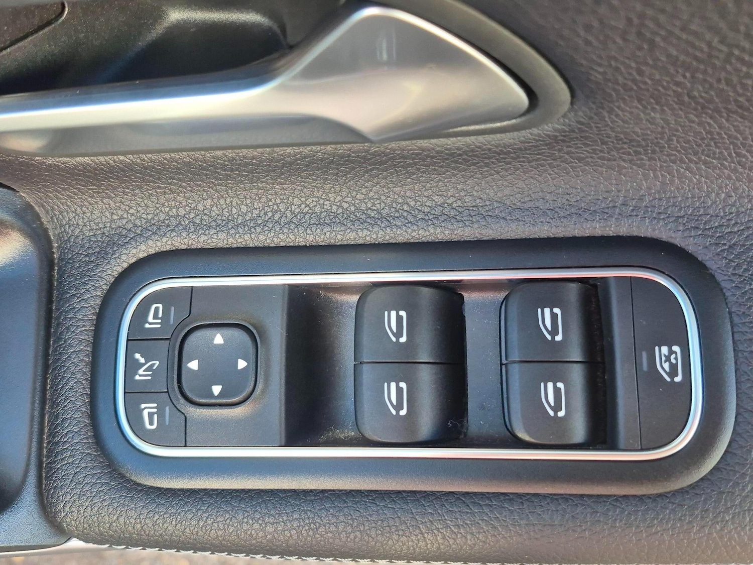 Used Mercedes-Benz A-Class 2022 for sale - 78086887: Photo 28