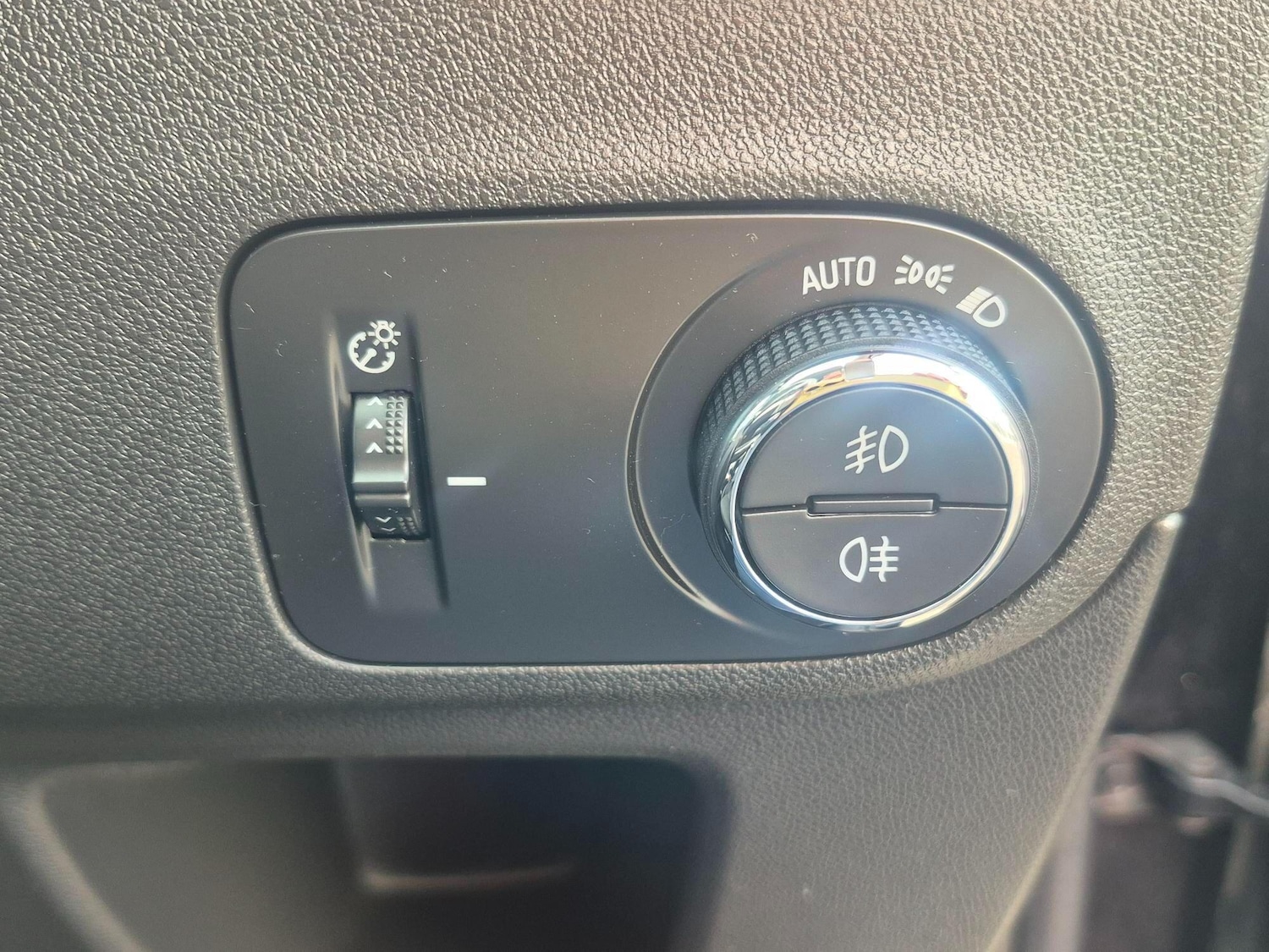 Used Vauxhall Crossland 2021 for sale - 77737534: Photo 23