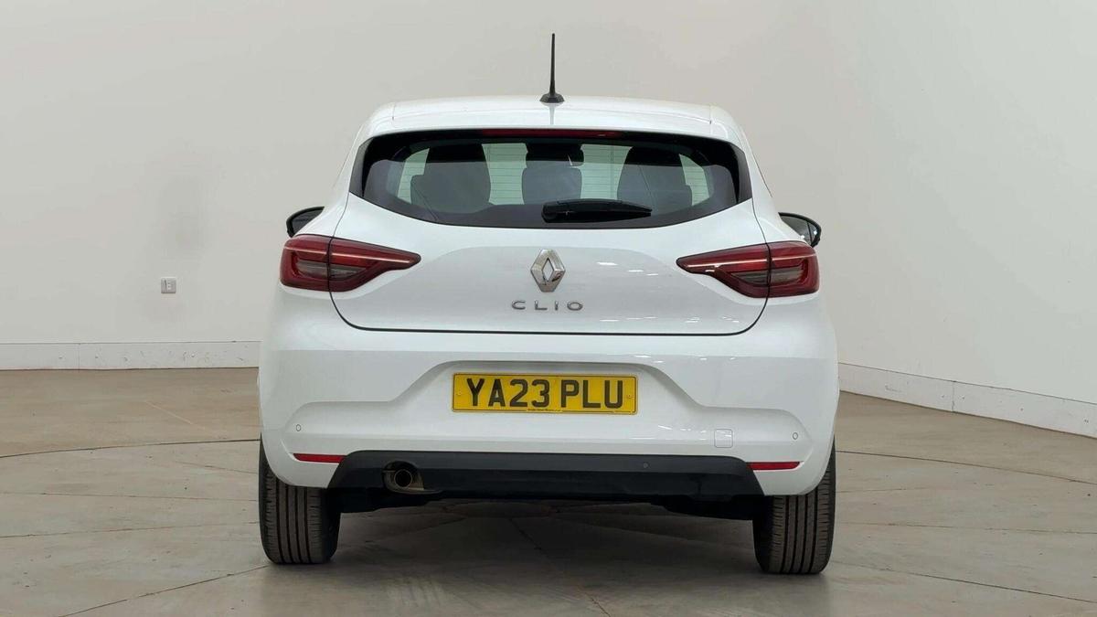 Used Renault Clio 2023 for sale - 76675443: Photo 5