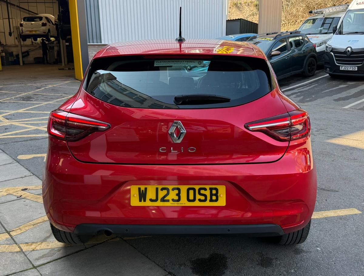 Used Renault Clio 2023 for sale - 77977239: Photo 4