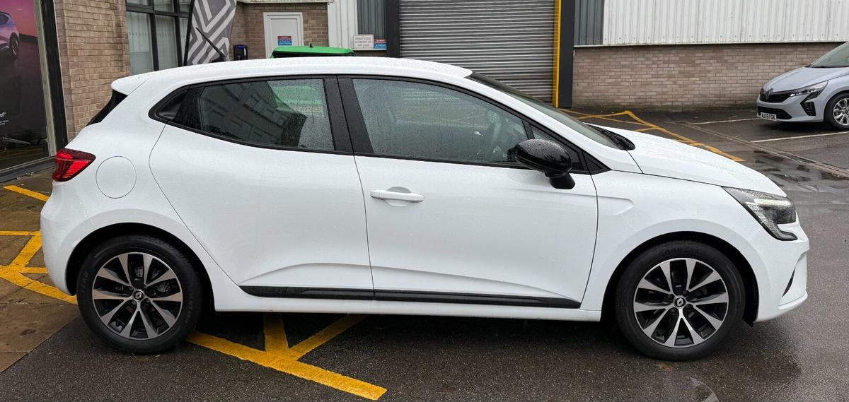 Used Renault Clio 2022 for sale - 77542074: Photo 3