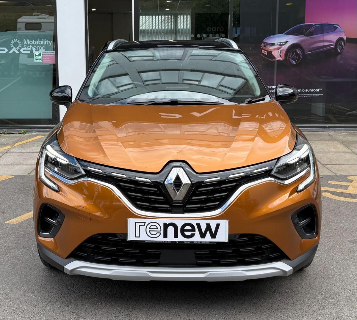 Used Renault Captur 2021 for sale - 76681183: Photo 2