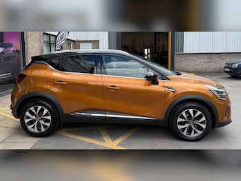 Used Renault Captur 2021 for sale - 76681183: Photo