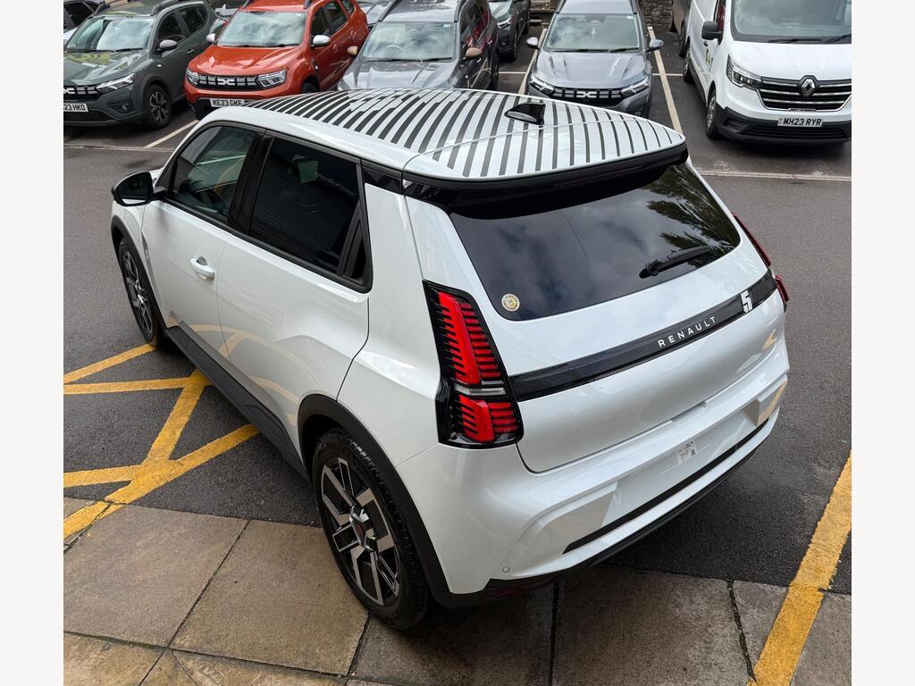 Used Renault 5 2025 for sale - 77257956: Photo 5