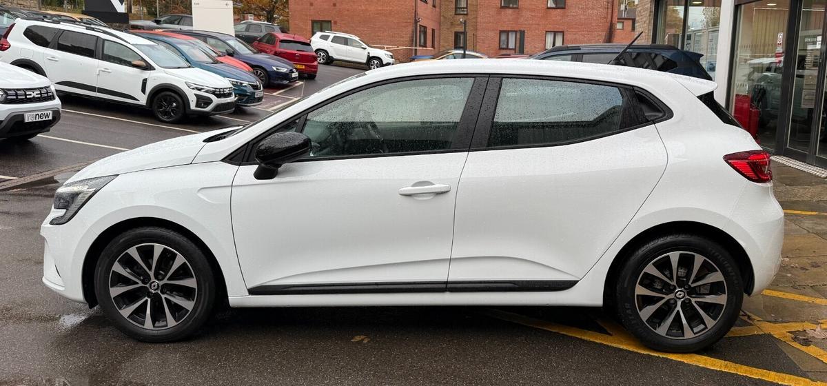 Used Renault Clio 2022 for sale - 76699618: Photo 6