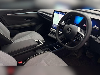Used Renault Scenic E-Tech 2025 for sale - 78139733: Photo
