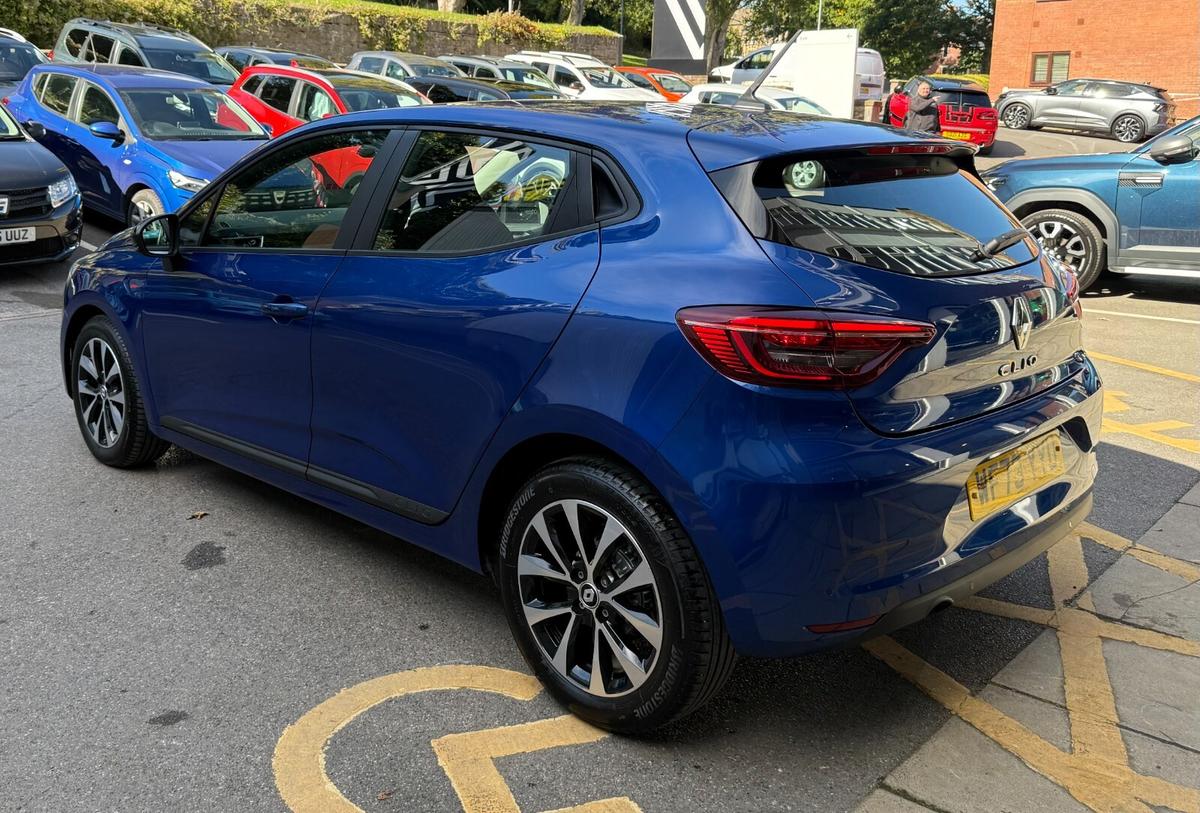 Used Renault Clio 2023 for sale - 76675931: Photo 6