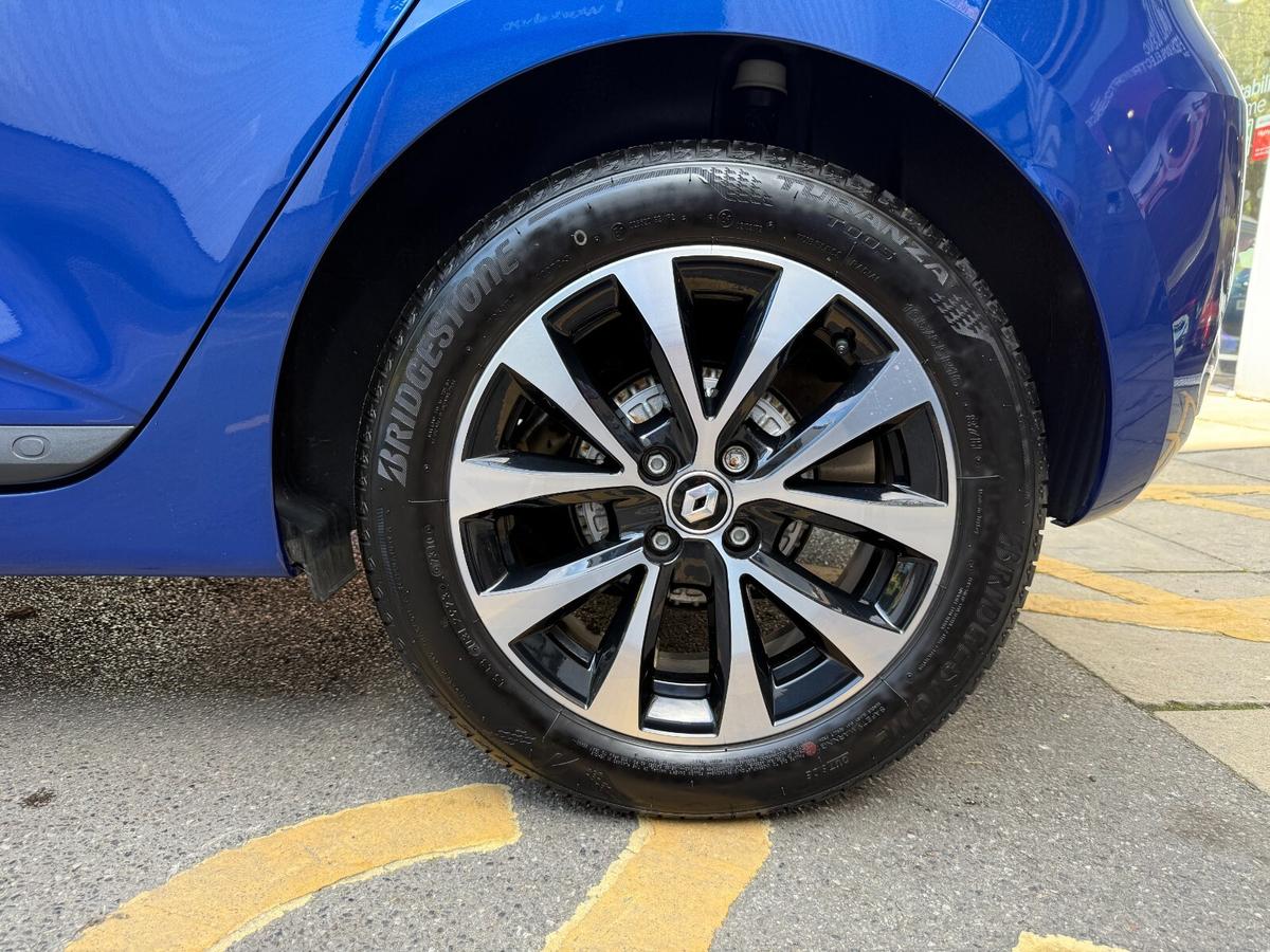 Used Renault Clio 2023 for sale - 76675931: Photo 9