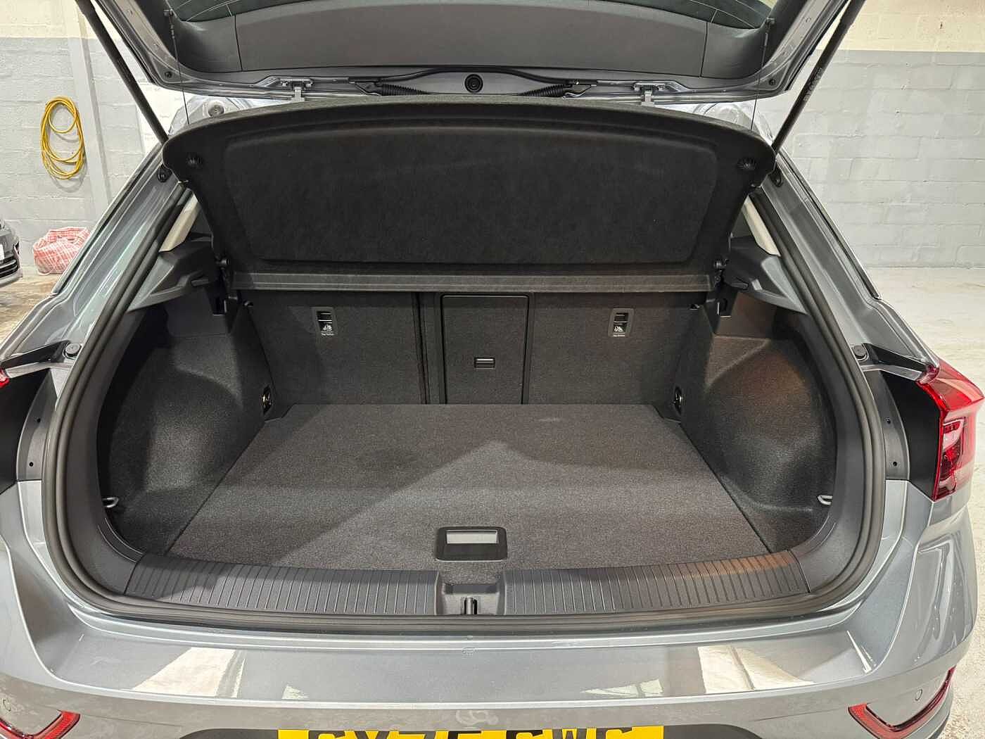 Used Volkswagen T-Roc 2025 for sale - 76678436: Photo 10