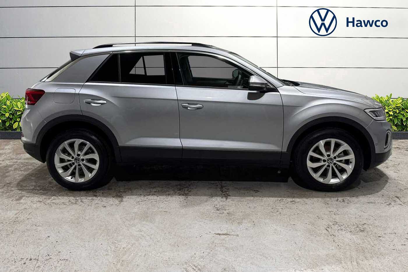 Used Volkswagen T-Roc 2025 for sale - 76678436: Photo 4