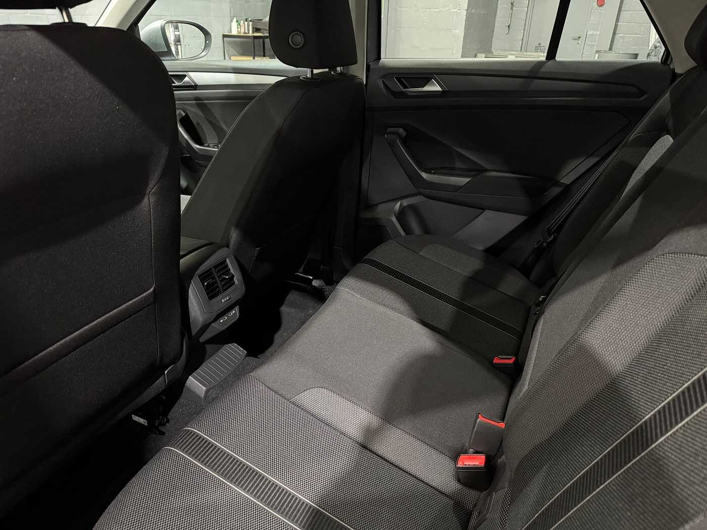 Used Volkswagen T-Roc 2025 for sale - 76678436: Photo 8