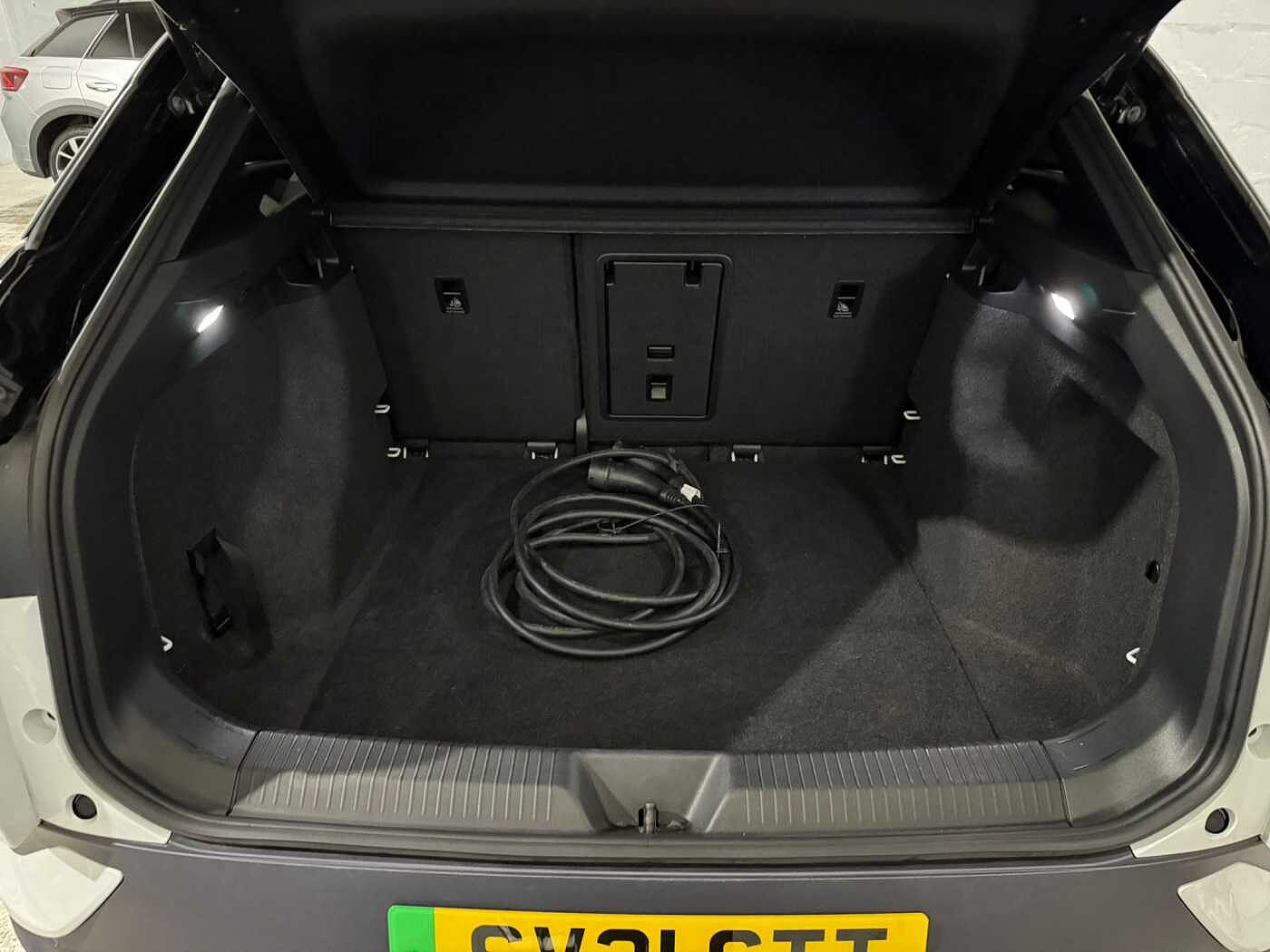 Used Volkswagen ID.4 2021 for sale - 76674055: Photo 10